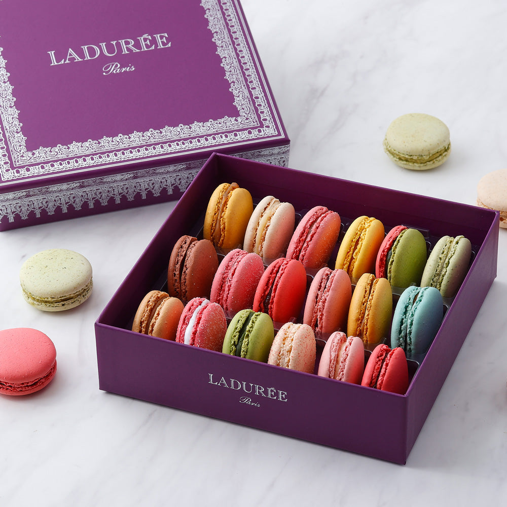 LADUREE(ラデュレ)ナポレオン ヴィオレ マカロン18個入り