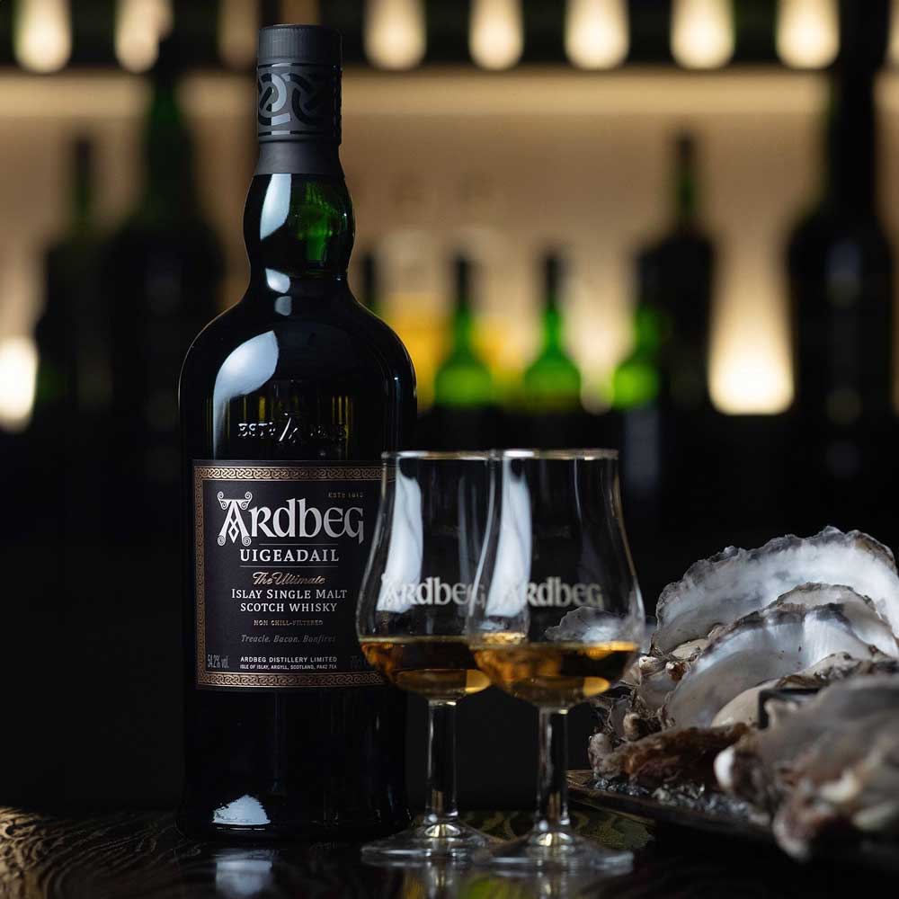 アイラウイスキー ARDBEG(アードベッグ)ウーガダール 700ml箱付き 6本 – AOYAMA GIFT SALON The Premium