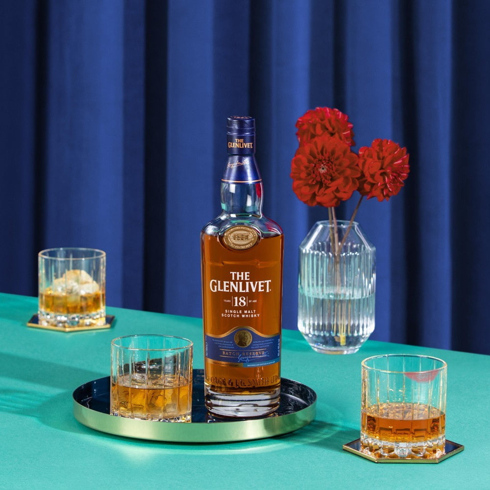 1824年創業スコッチ・ウイスキー ザ・グレンリベット 18年 箱入 700ml