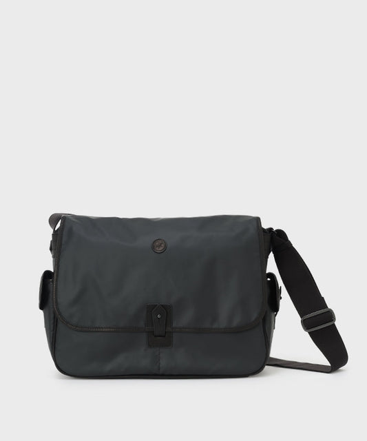 バチューデイトリップ[キャリーオールM 4620BDT]ブラック6109060608 (ブラック)