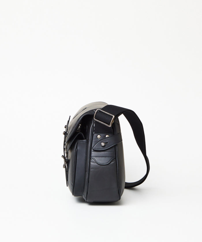 HUNTING WORLD バチューサーパス[キャリーオールM 3902BSS]ブラック