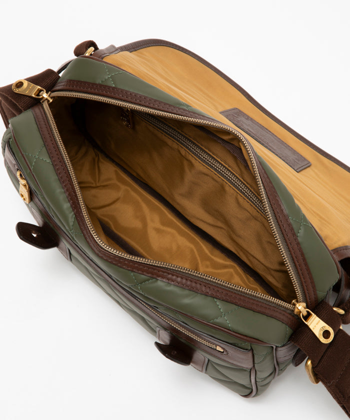 HUNTING WORLD ケース オリーブグリーン HUNTING WORLD バチューオリジンネオキルティング[キャリー