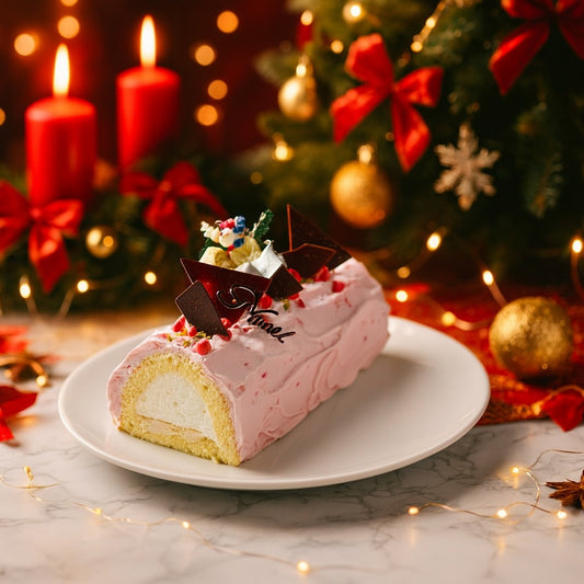 白金スイーツ　白金ブッシュドノエル（苺）