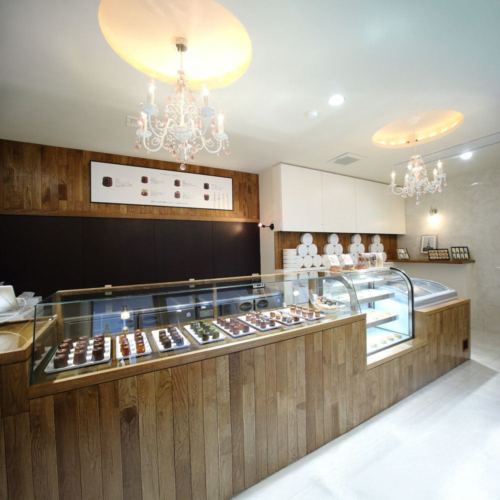 広島 「カスターニャ」 カタラーナ＆レモンチーズケーキセット