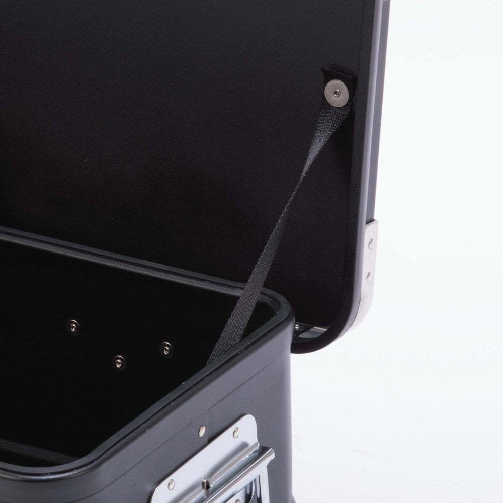 キャプテンスタッグ　ブラック アルミコンテナボックス 30L