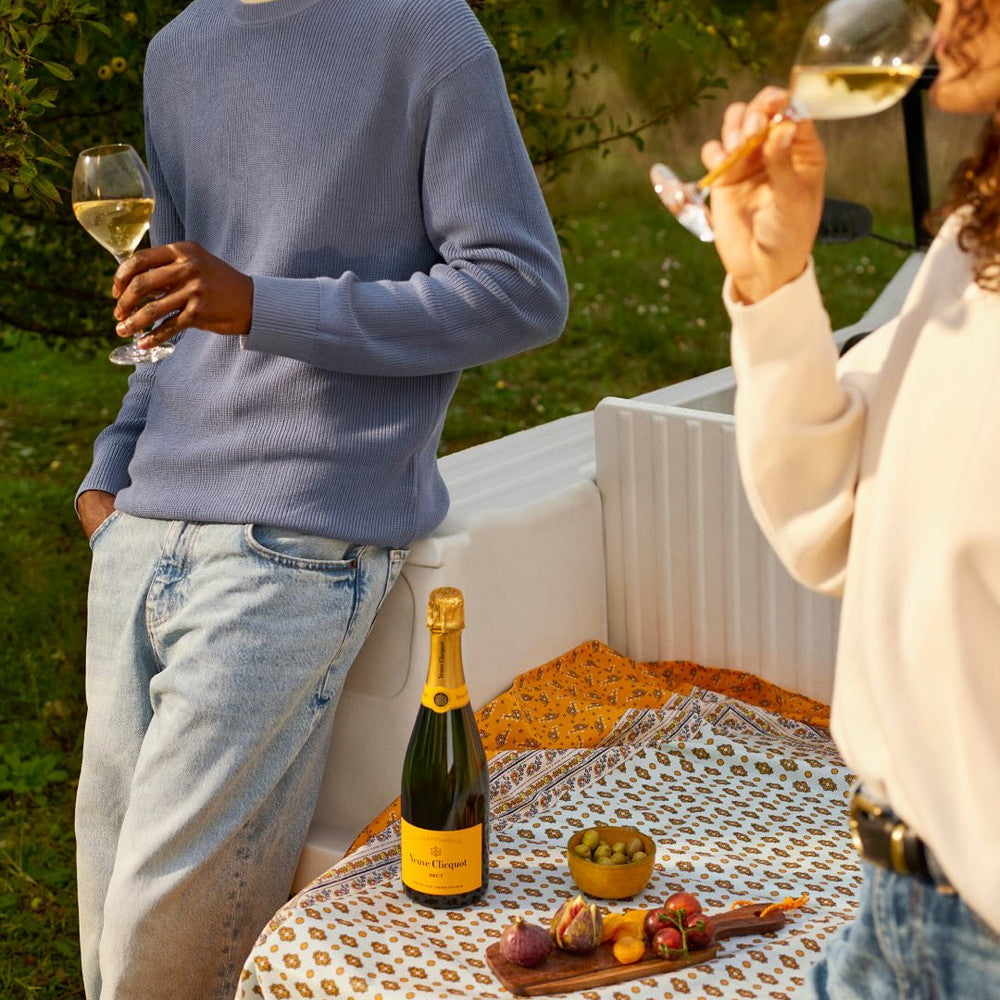 ヴーヴクリコ イエローラベル ブリュット  375ml　4本